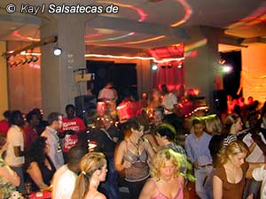 Salsa Parties in Essen: Katakomben im Girardet Haus